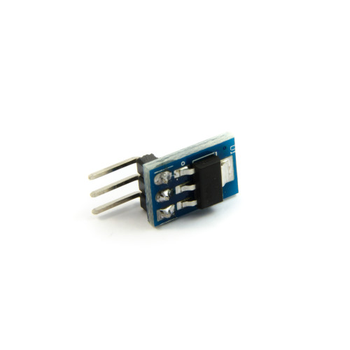 Micro regolatore di tensione lineare AMS1117 800mA 3.3V Micro regolatore di tensione lineare AMS1117 800mA 3.3V